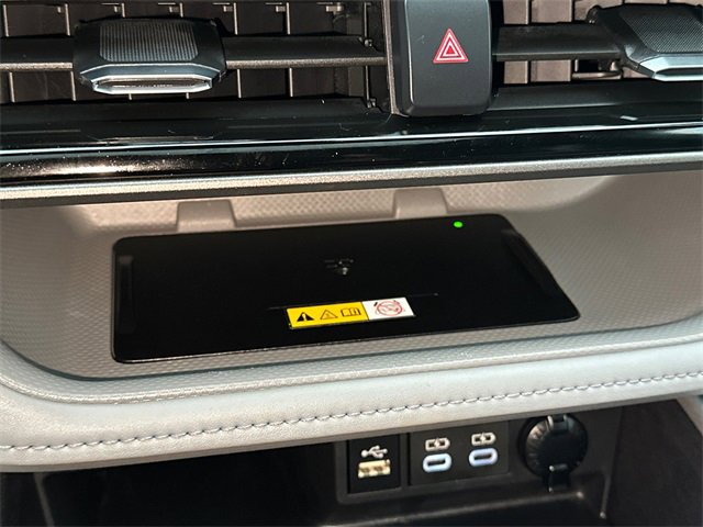 Certified 2024 Toyota Highlander XLE image 35