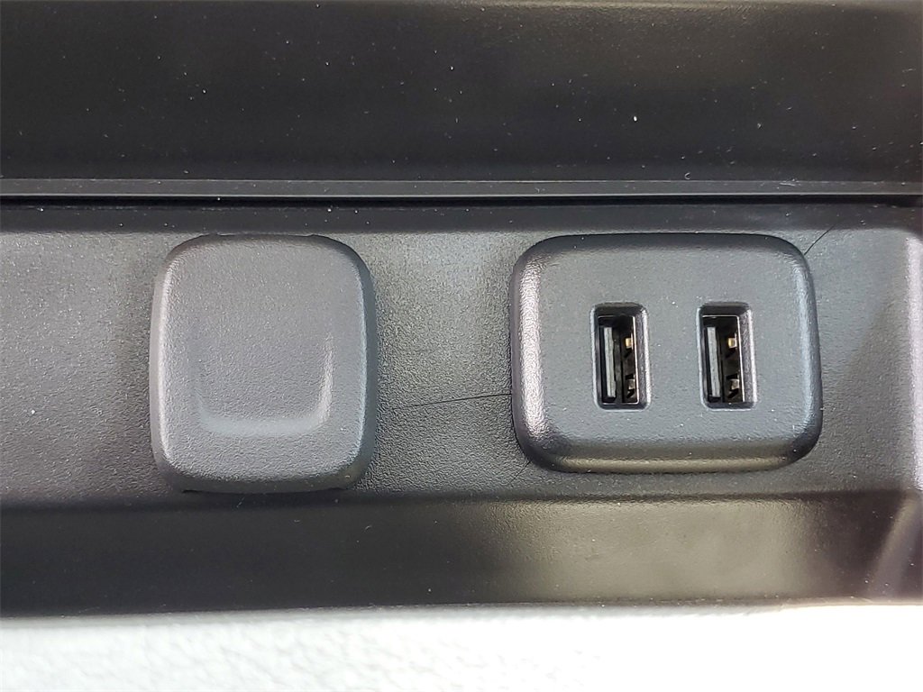 Used 2019 Chevrolet Suburban Premier w/ Premier Plus Edition image 36