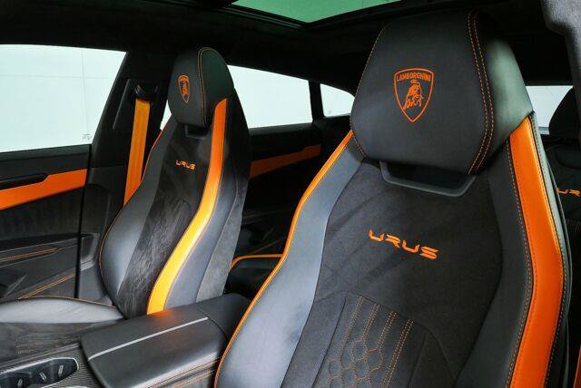 Used 2024 Lamborghini Urus S AWD/4WD image 2
