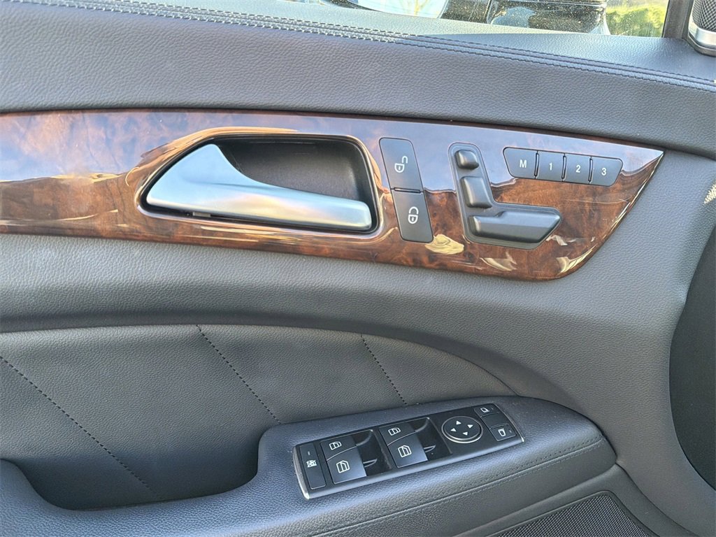 Used 2013 Mercedes-Benz CLS 550 4MATIC image 25