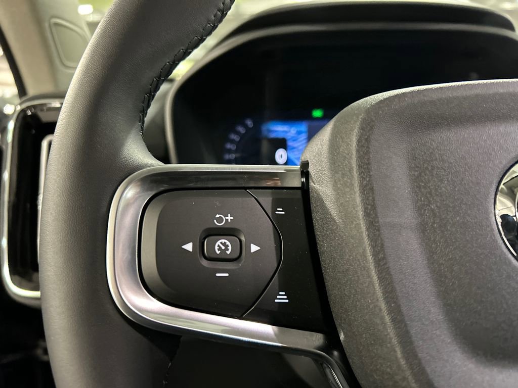 New 2026 Volvo XC40 B5 Plus w/ Climate Package AWD/4WD image 13