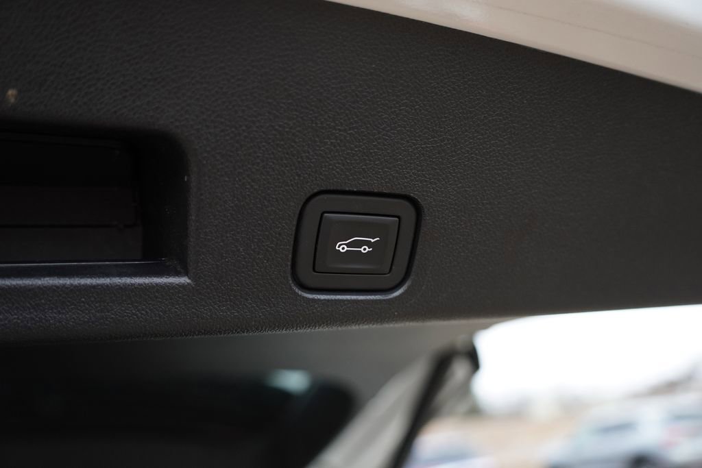 Certified 2025 Buick Enclave Preferred image 22