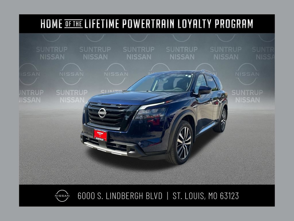 Certified 2025 Nissan Pathfinder Platinum w/ Black Appearance Package AWD/4WD image 1