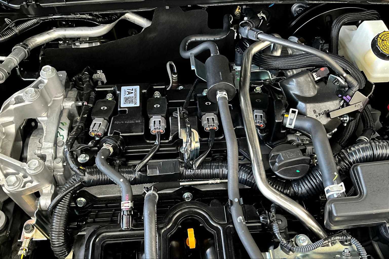 New 2025 Nissan Kicks SV image 17