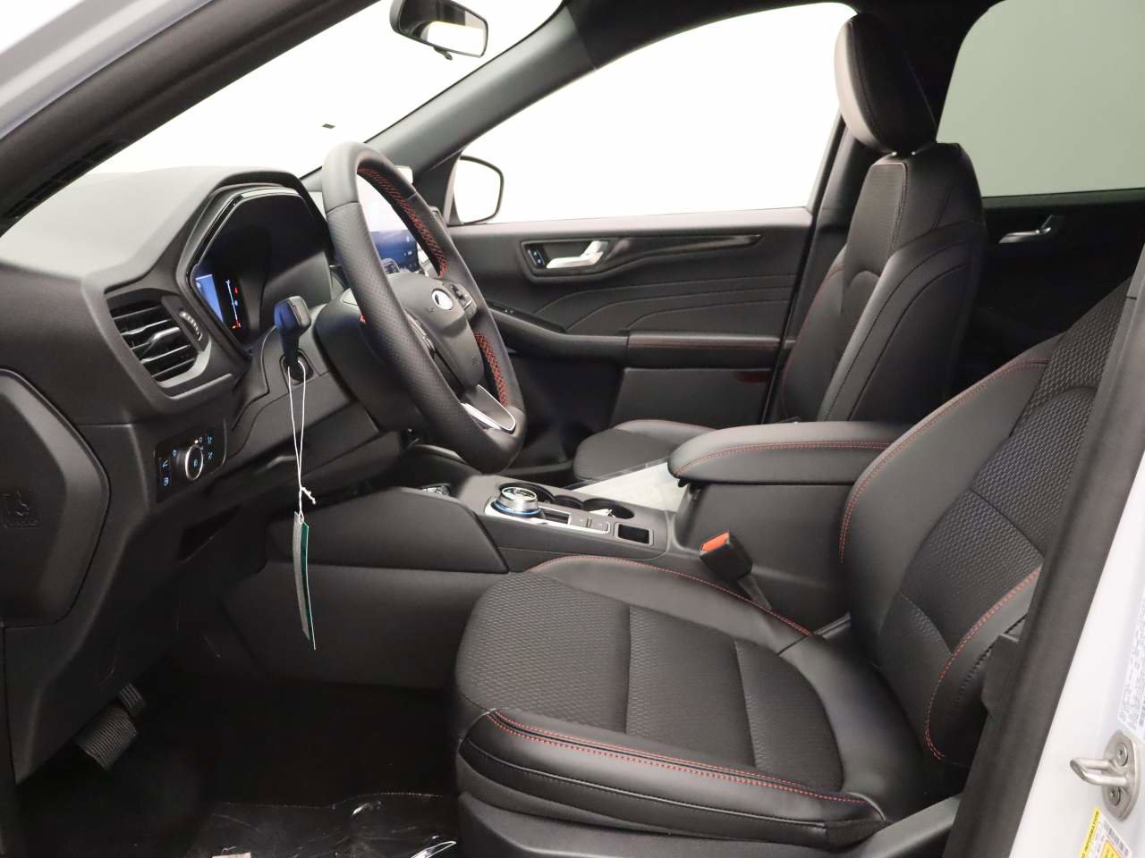 New 2026 Ford Escape ST-Line Select w/ Tech Pack #1 AWD/4WD image 16