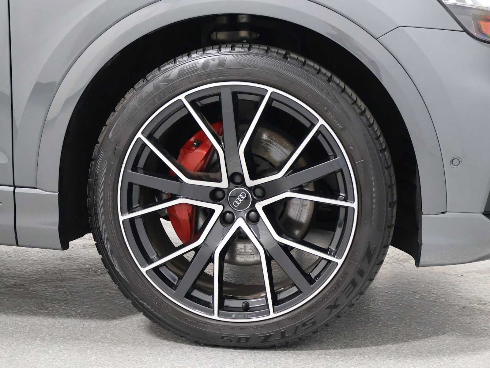 Used 2020 Audi Q8 Prestige w/ Prestige Package AWD/4WD image 12