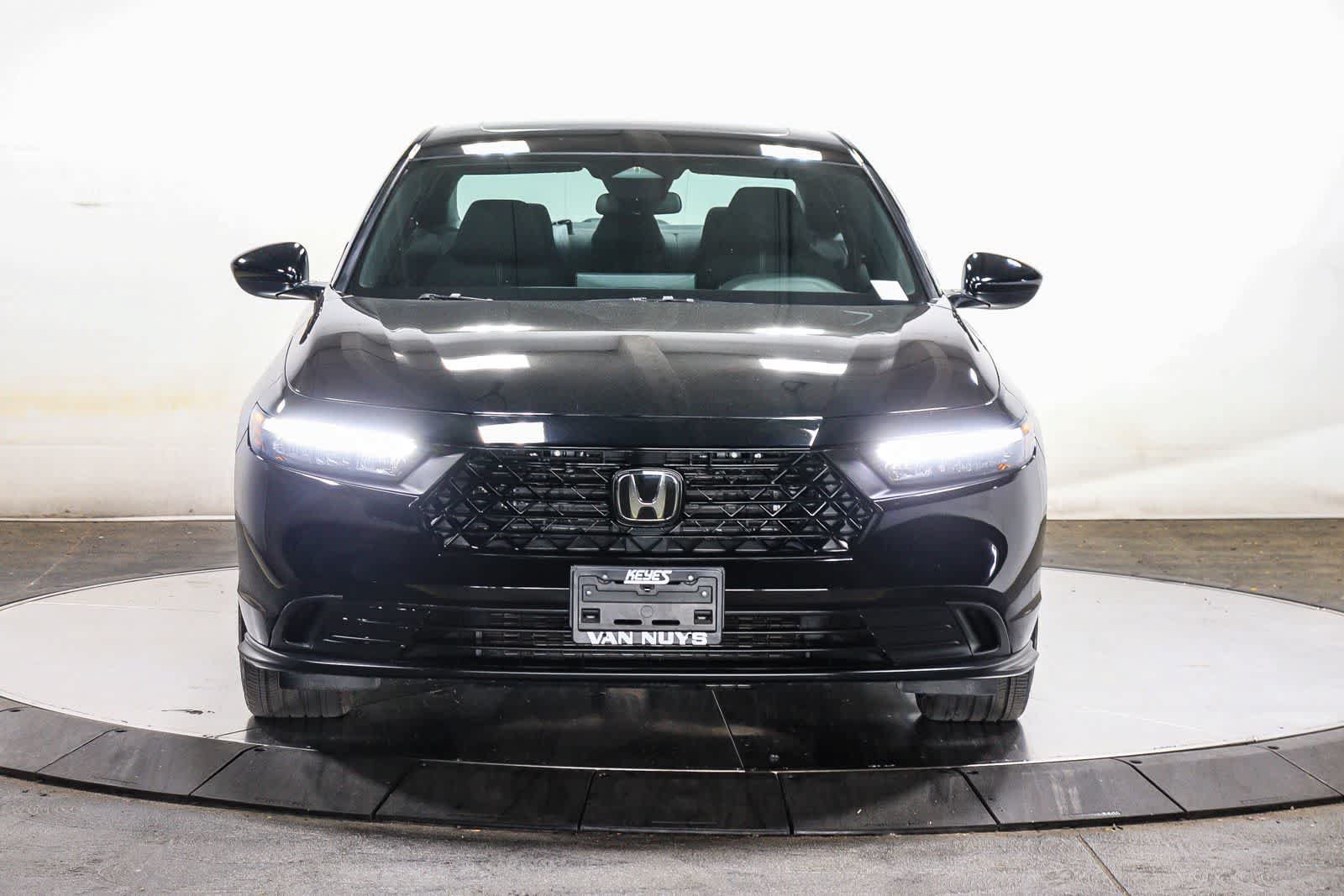 Used 2024 Honda Accord Sport image 2