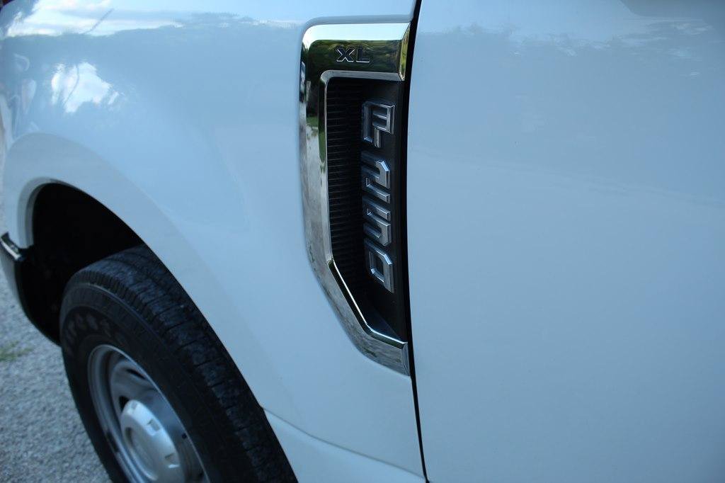 Used 2019 Ford F250 XL w/ Power Equipment Group RWD image 9