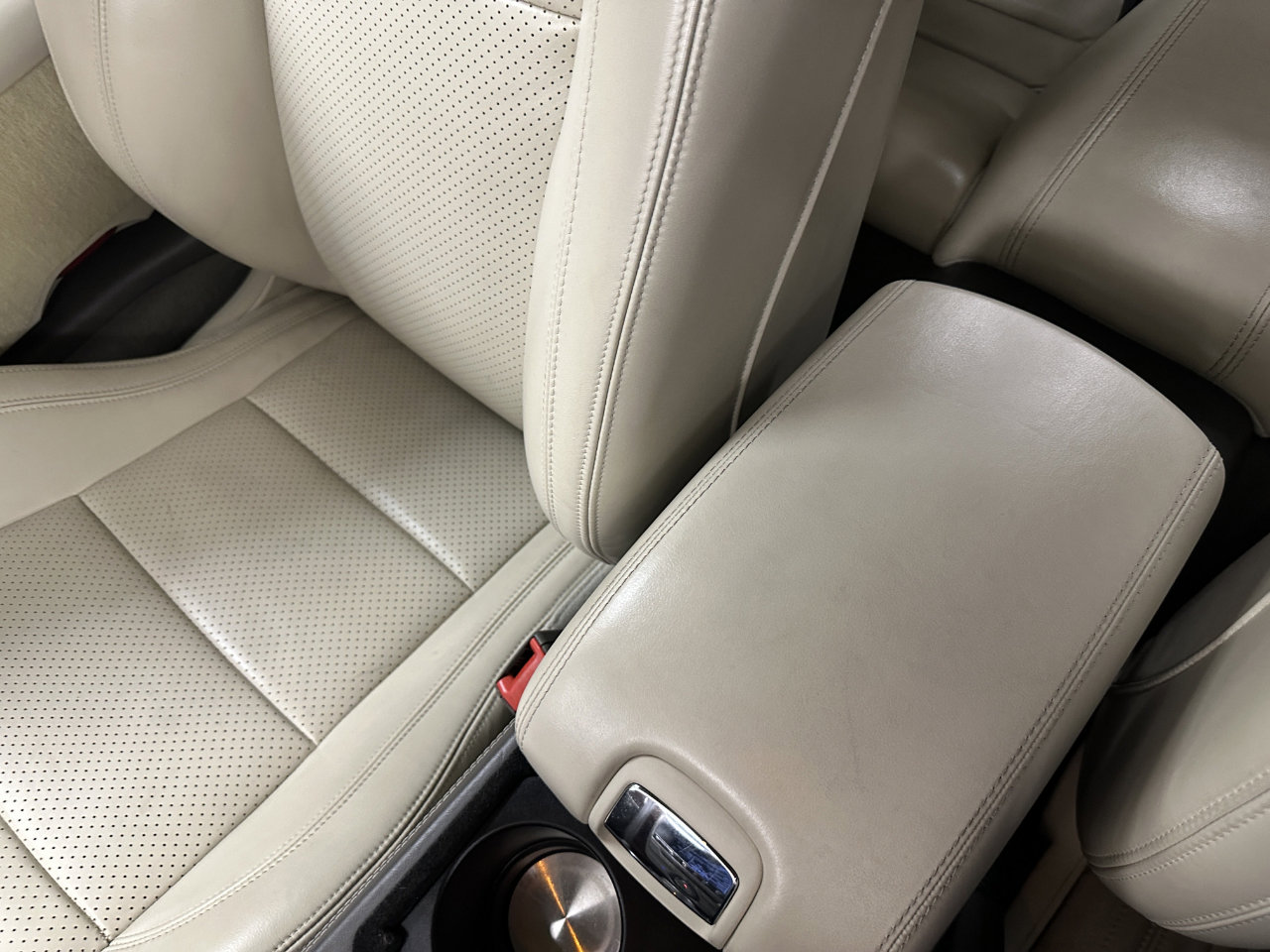 Used 2011 Jaguar XK Convertible image 66