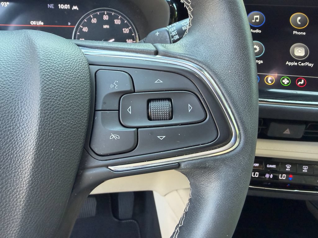 Used 2023 Buick Envision Essence AWD/4WD image 23