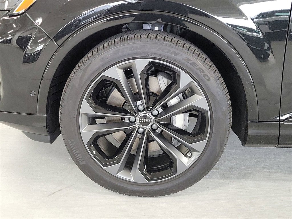 New 2025 Audi Q7 3.0T Prestige image 10