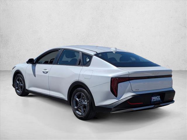 Used 2025 Kia K4 LXS image 7
