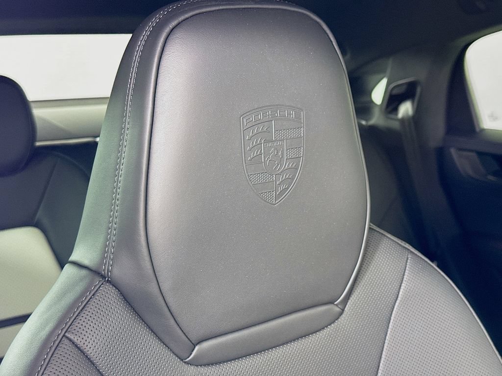 New 2026 Porsche Cayenne Turbo GT AWD/4WD image 15