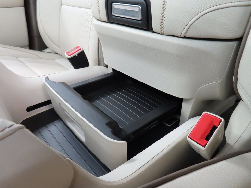 Used 2024 GMC Yukon XL Denali image 26