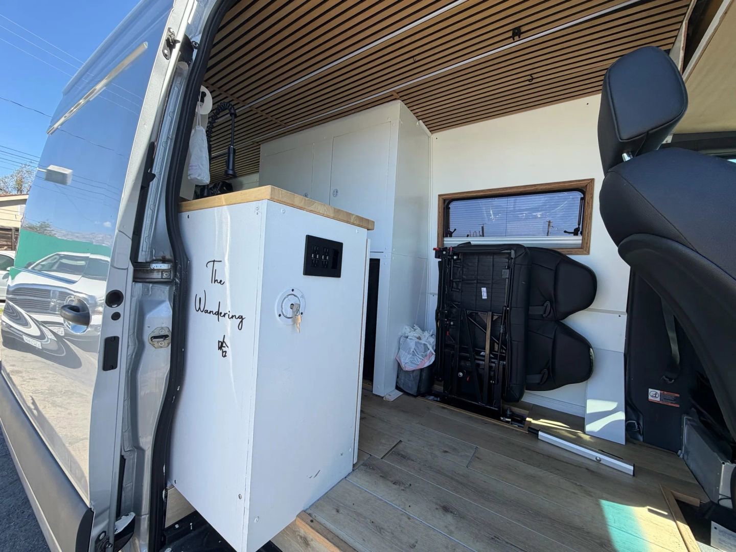 Used 2019 Mercedes-Benz Sprinter 4x4 170 image 15