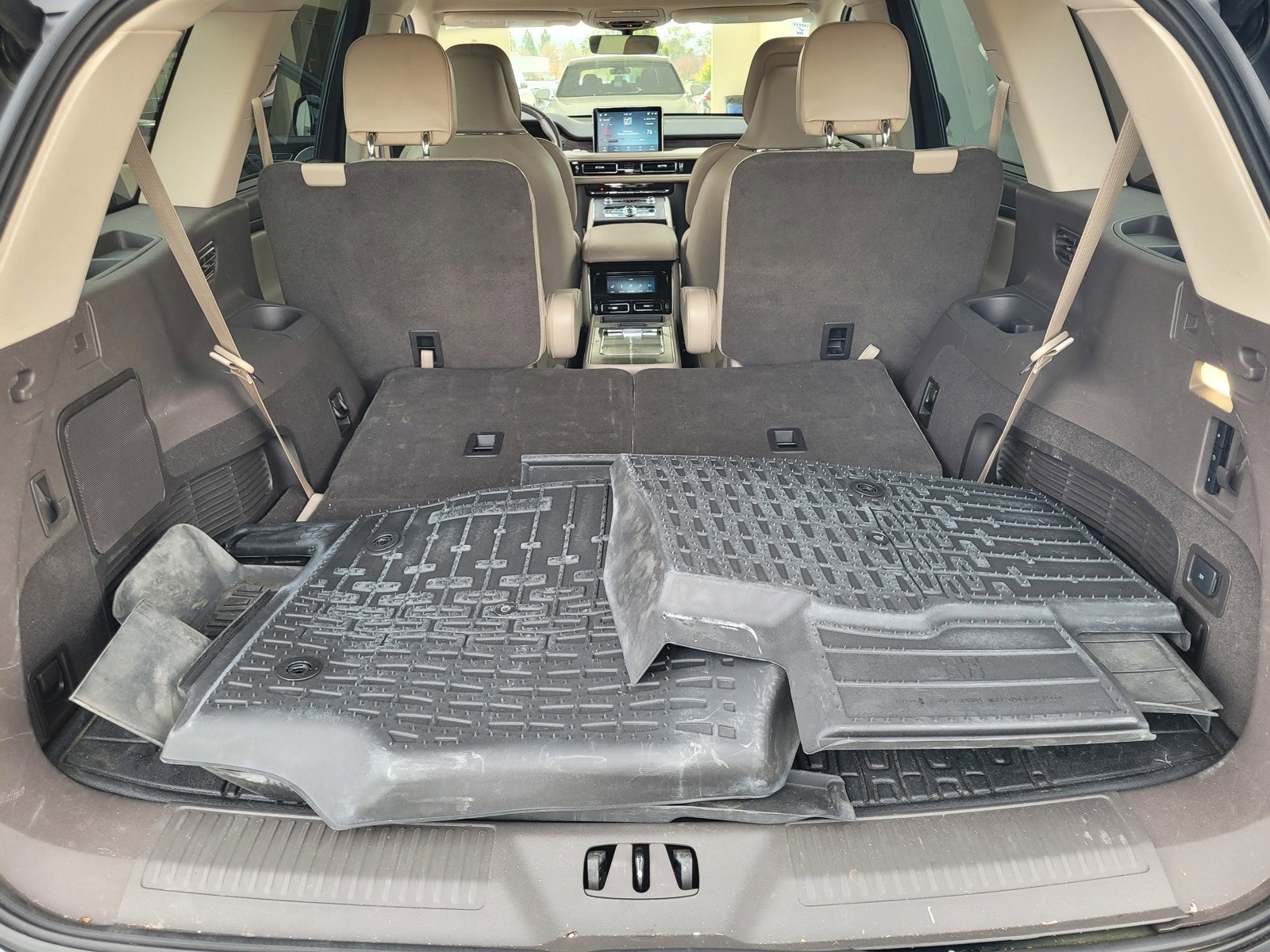 Used 2023 Lincoln Aviator Reserve w/ Equipment Group 201A image 29