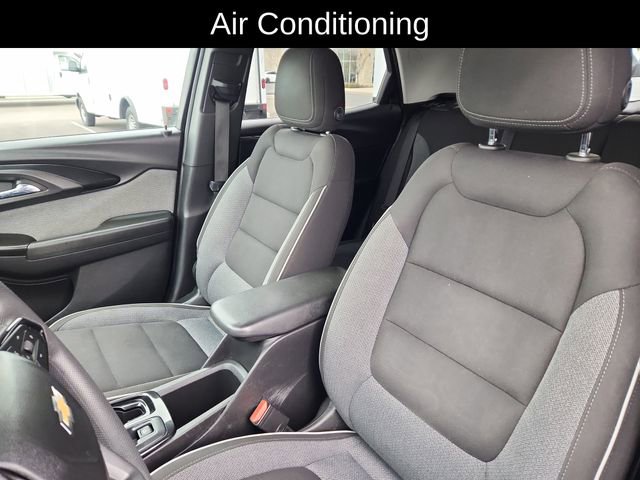 Used 2021 Chevrolet TrailBlazer LT image 22