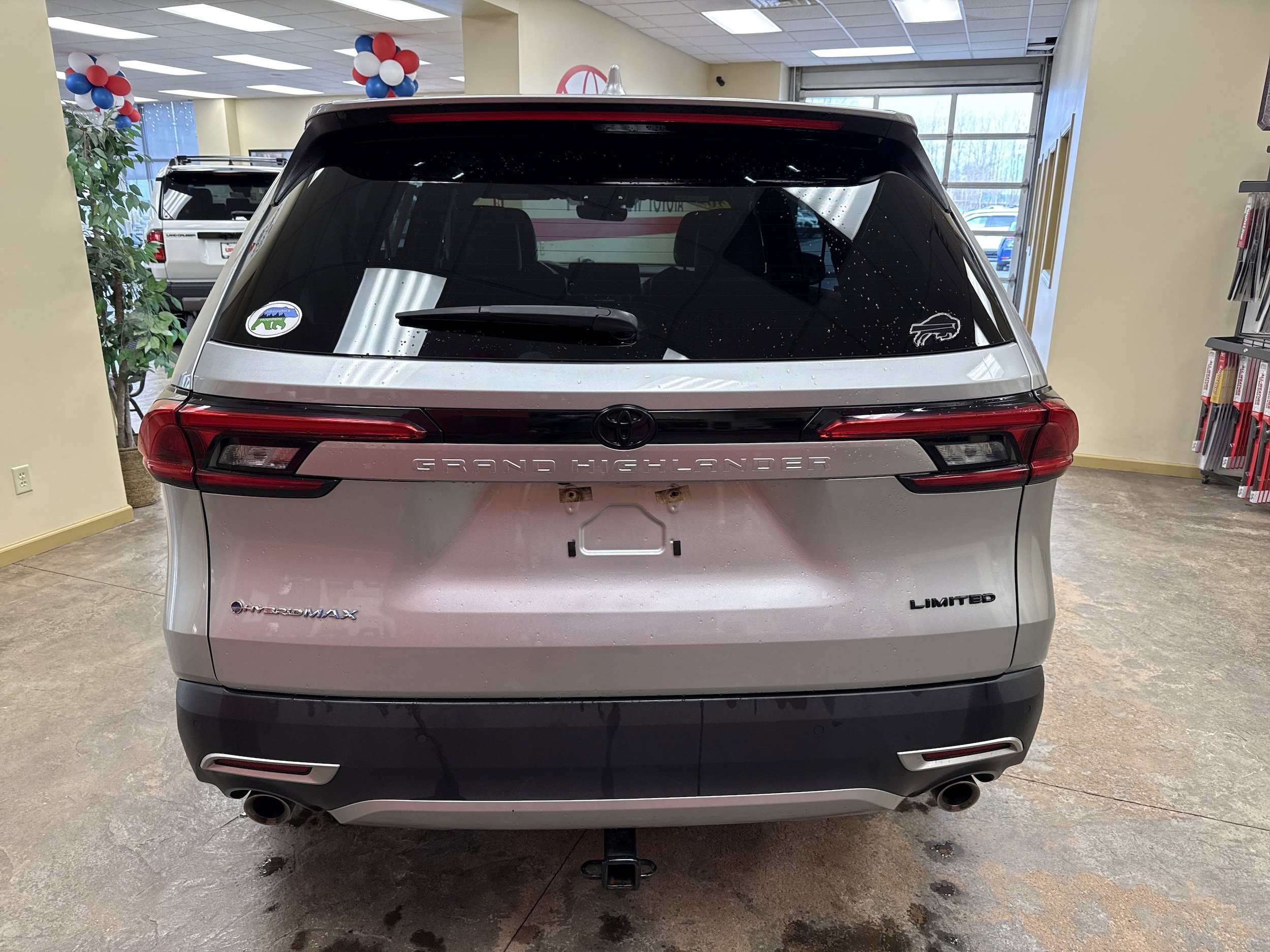 Used 2024 Toyota Grand Highlander AWD Hybrid image 8