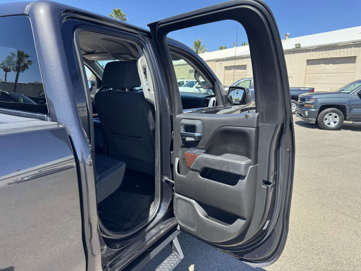 Used 2016 GMC Sierra 1500 SLE w/ SLE Value Package AWD/4WD image 18