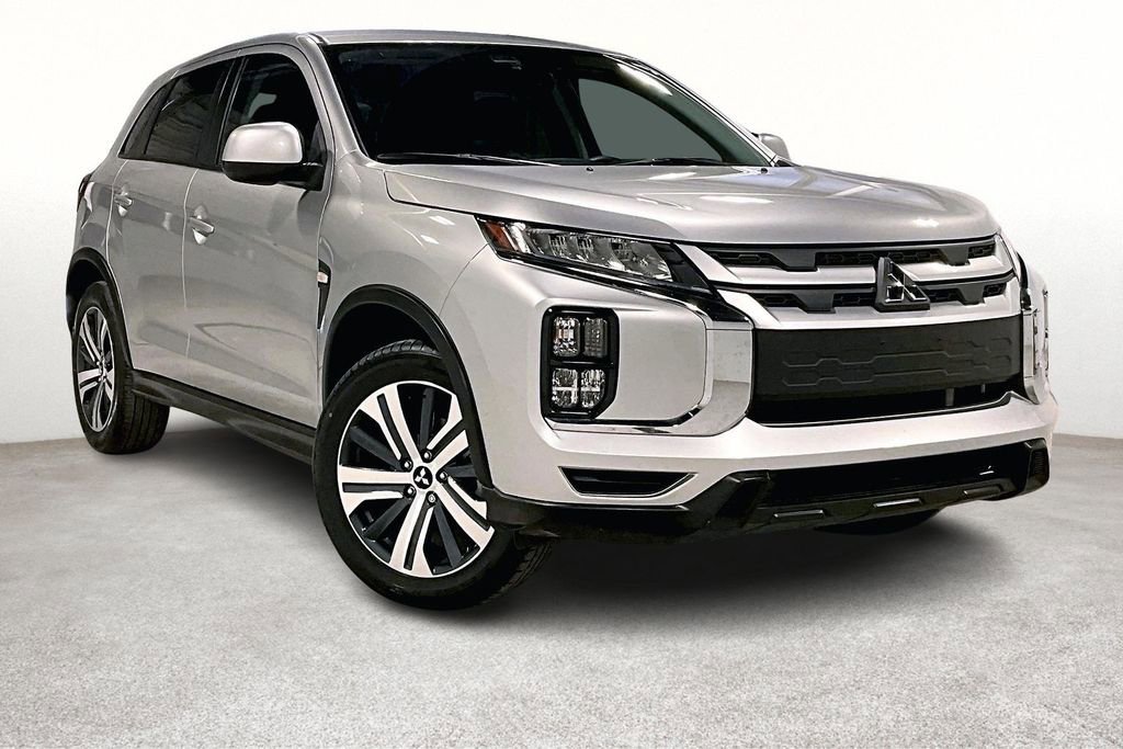 Used 2024 Mitsubishi Outlander Sport ES image 1