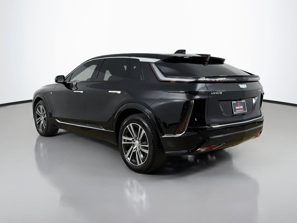 Used 2024 Cadillac Lyriq Luxury AWD/4WD image 5