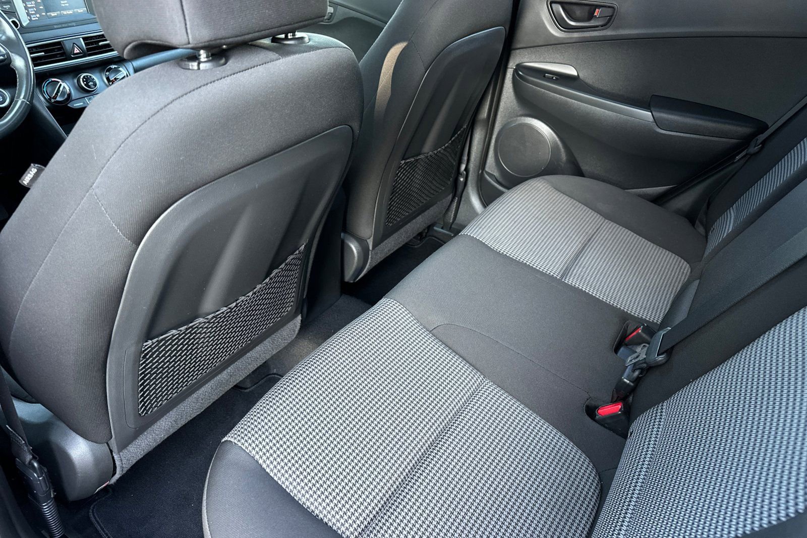 Used 2018 Hyundai Kona SEL w/ SEL Tech Package 02 image 14