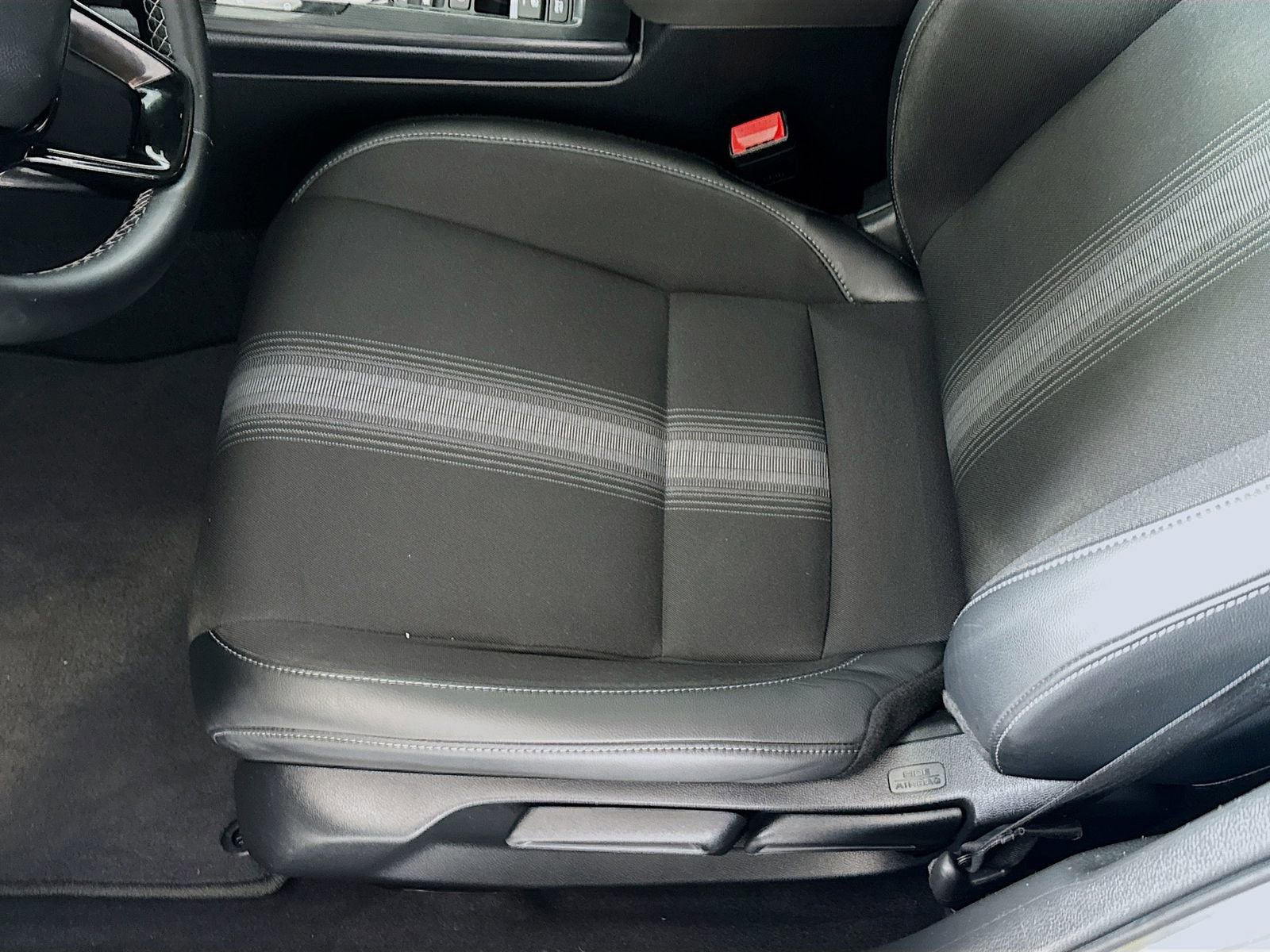 Used 2023 Honda Civic Sport image 15