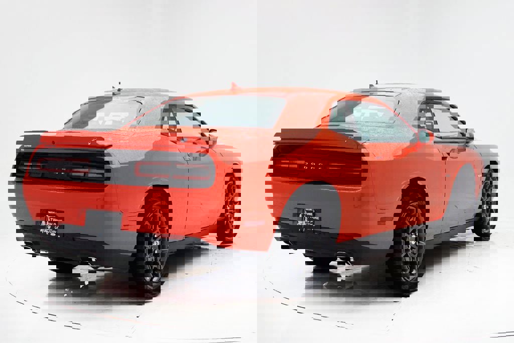 Used 2018 Dodge Challenger GT w/ Technology Group image 9