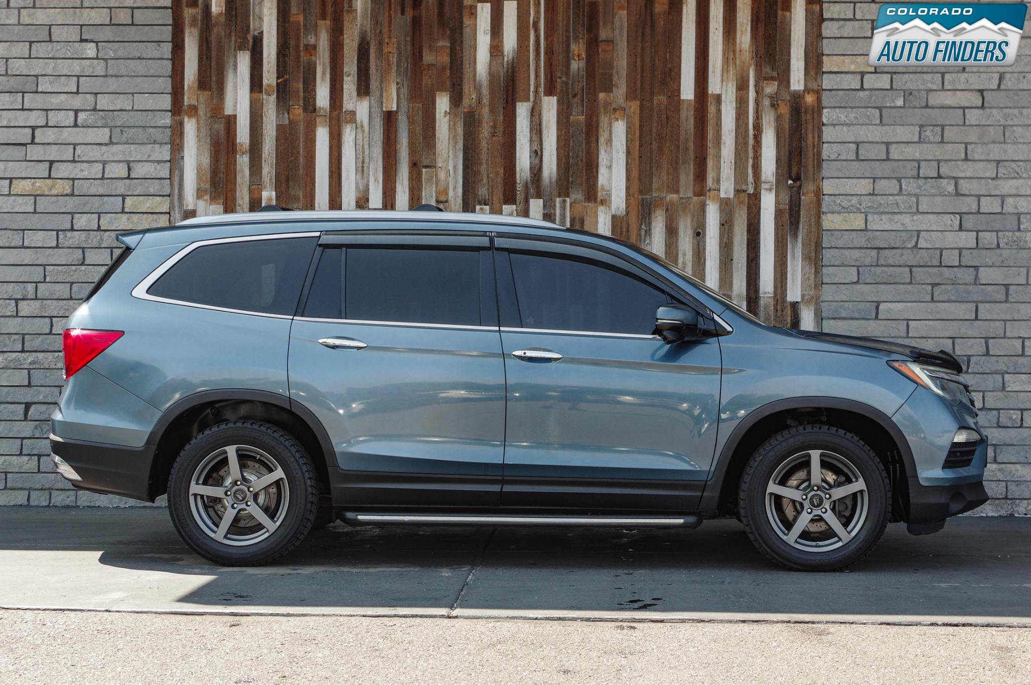 Used 2016 Honda Pilot Touring image 8