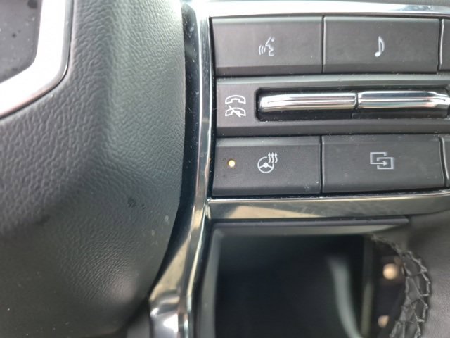 Used 2025 GMC Terrain Elevation image 12