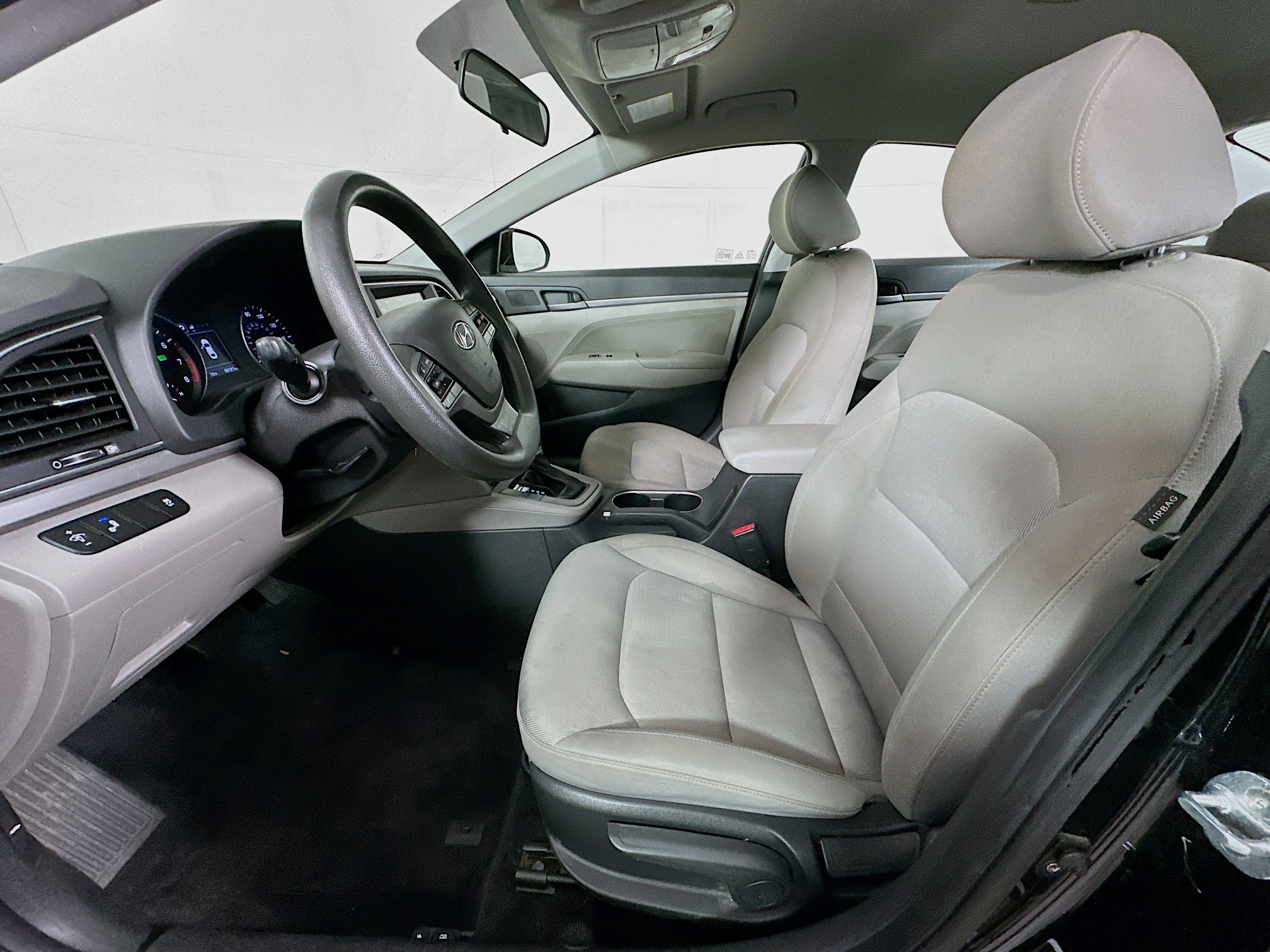Used 2018 Hyundai Elantra SEL FWD image 13