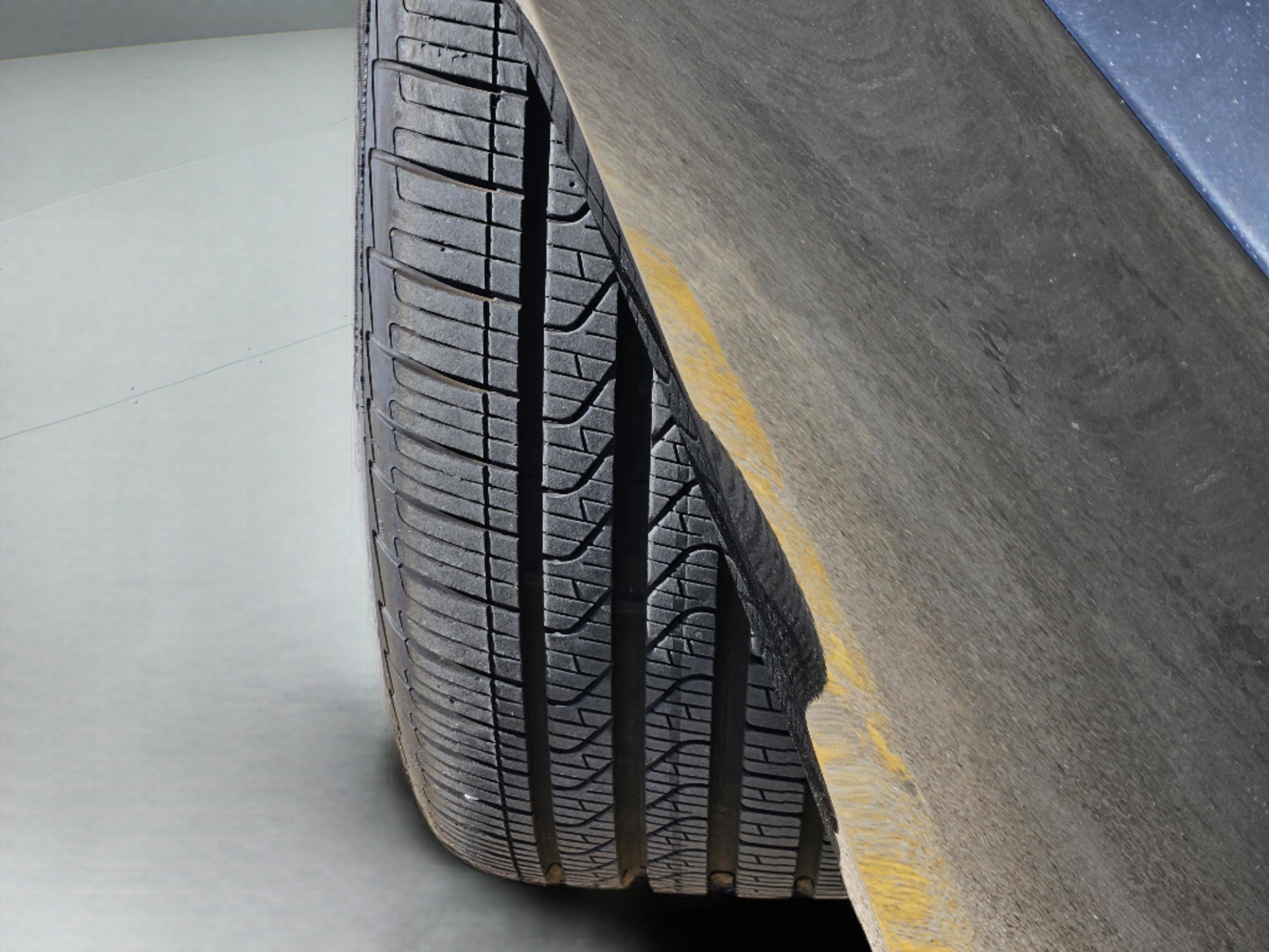 Certified 2025 Mercedes-Benz CLE 300 4MATIC Cabriolet image 6