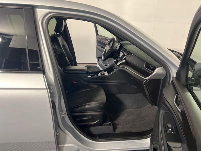 Certified 2023 Jeep Grand Cherokee L Laredo image 31