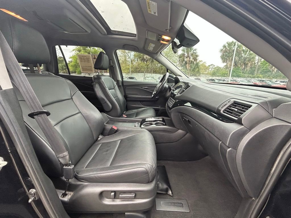 Used 2019 Honda Pilot Touring image 23