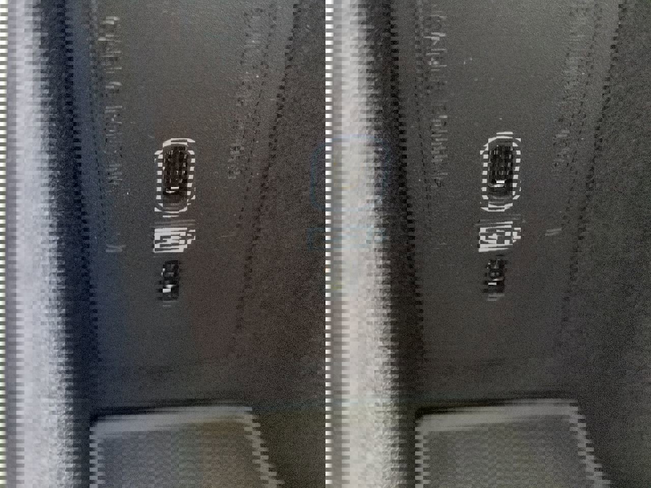 New 2025 Volvo XC60 T8 Plus w/ Protection Package Premier image 21