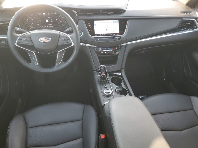 Used 2025 Cadillac XT5 Premium Luxury w/ Technology Package AWD/4WD image 29