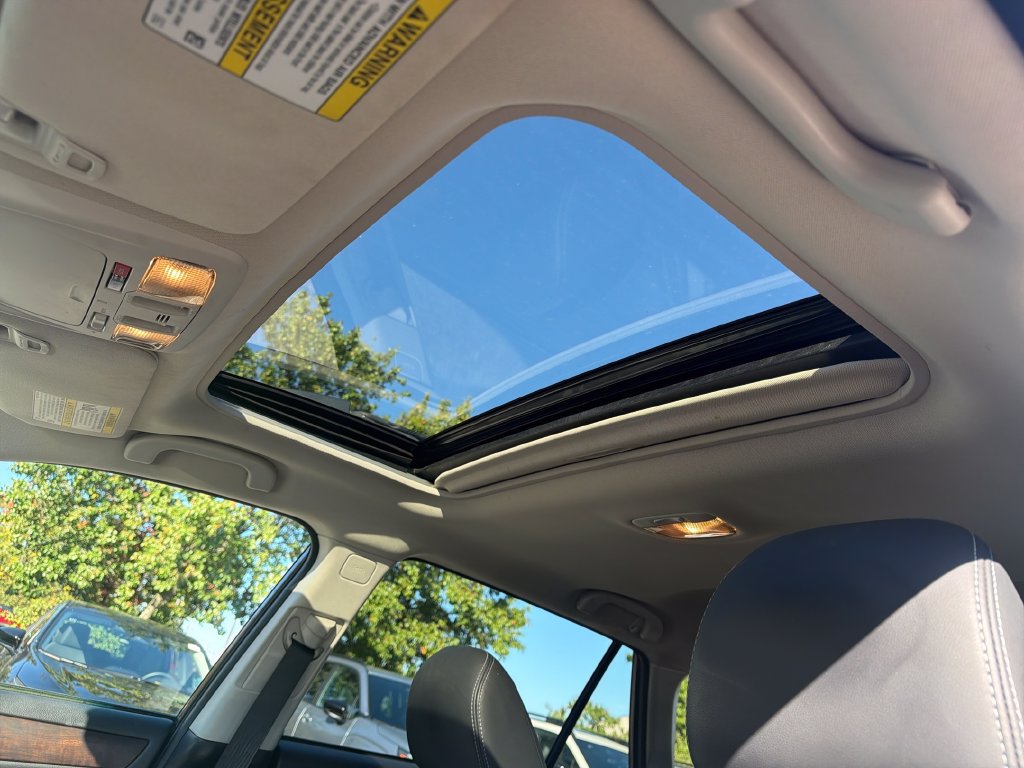 Used 2019 Subaru Outback 2.5i Limited AWD/4WD image 26