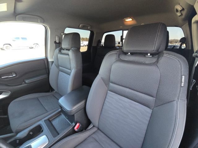 Used 2024 Nissan Frontier SV w/ Technology Package image 21