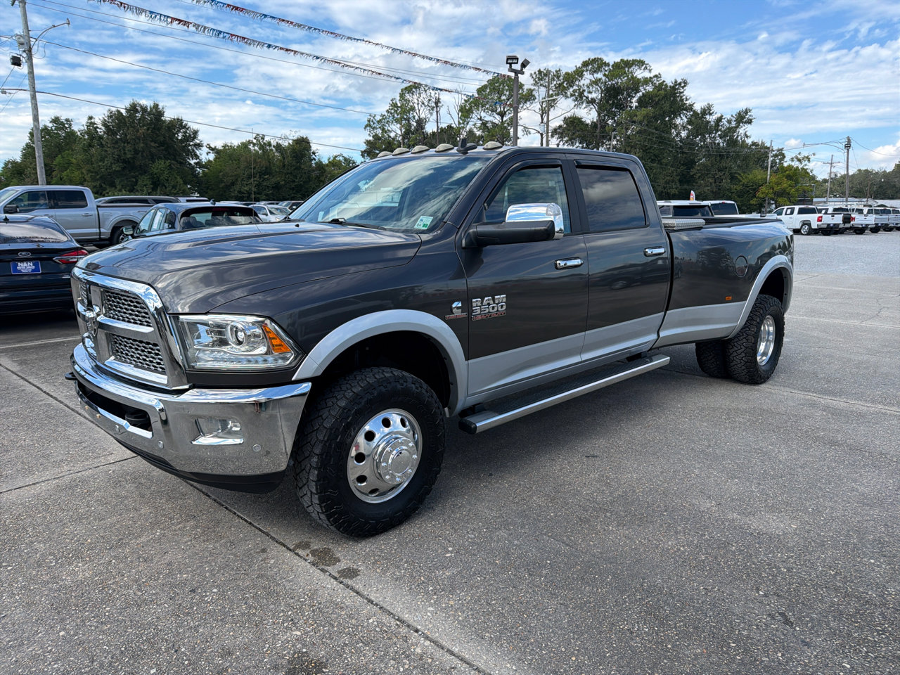 Used 2017 RAM 3500 Laramie image 2