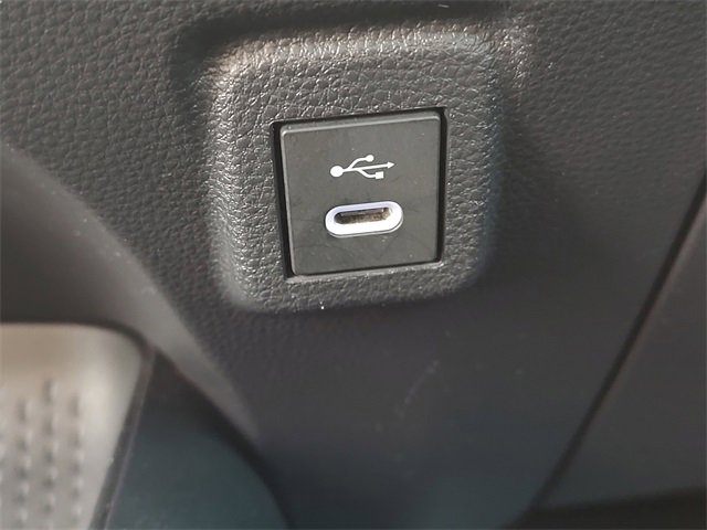 Used 2025 Toyota Corolla SE image 19