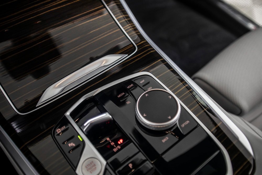 Used 2026 BMW X5 sDrive40i w/ M Sport Package image 28