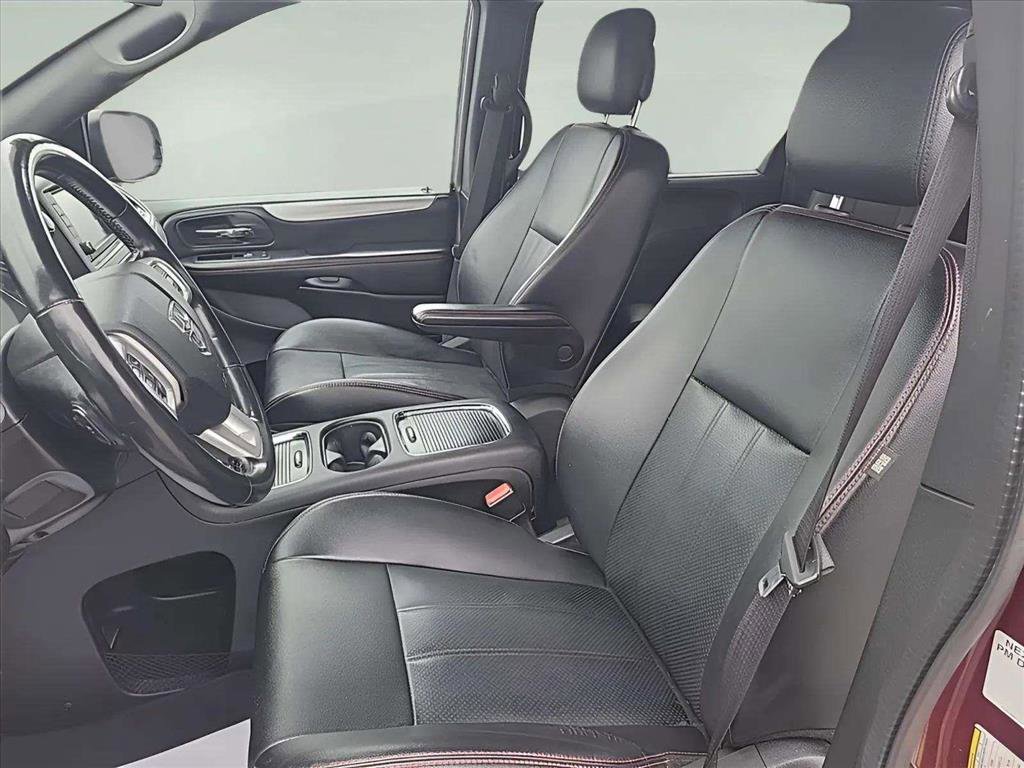 Used 2020 Dodge Grand Caravan GT FWD image 13