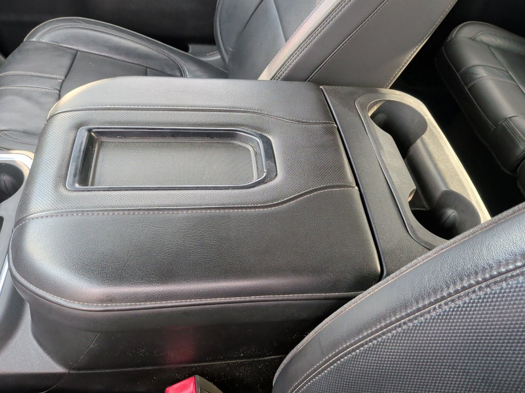 Used 2019 Chevrolet Silverado 1500 High Country w/ Technology Package AWD/4WD image 35