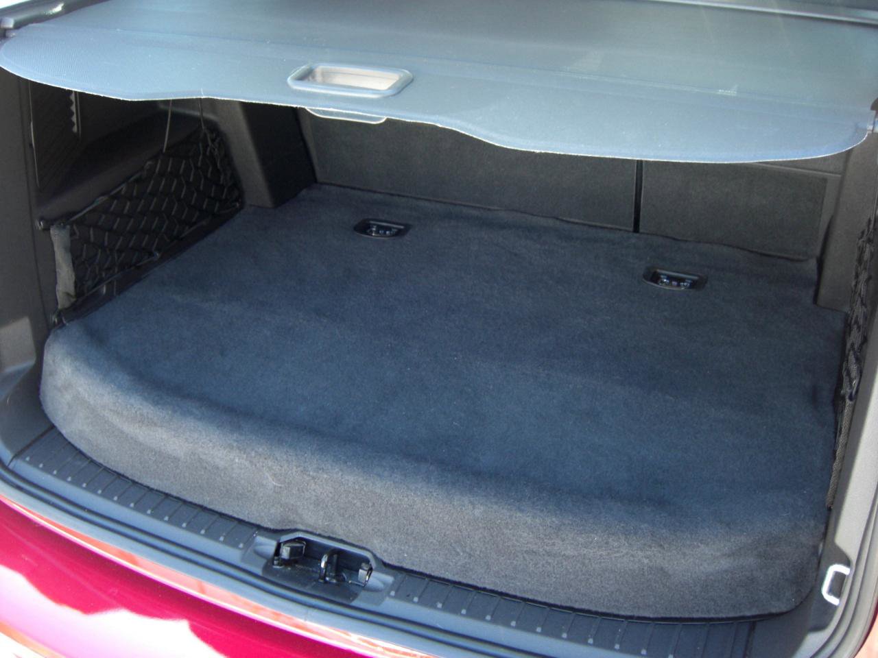 Used 2015 Ford C-MAX SEL FWD image 13