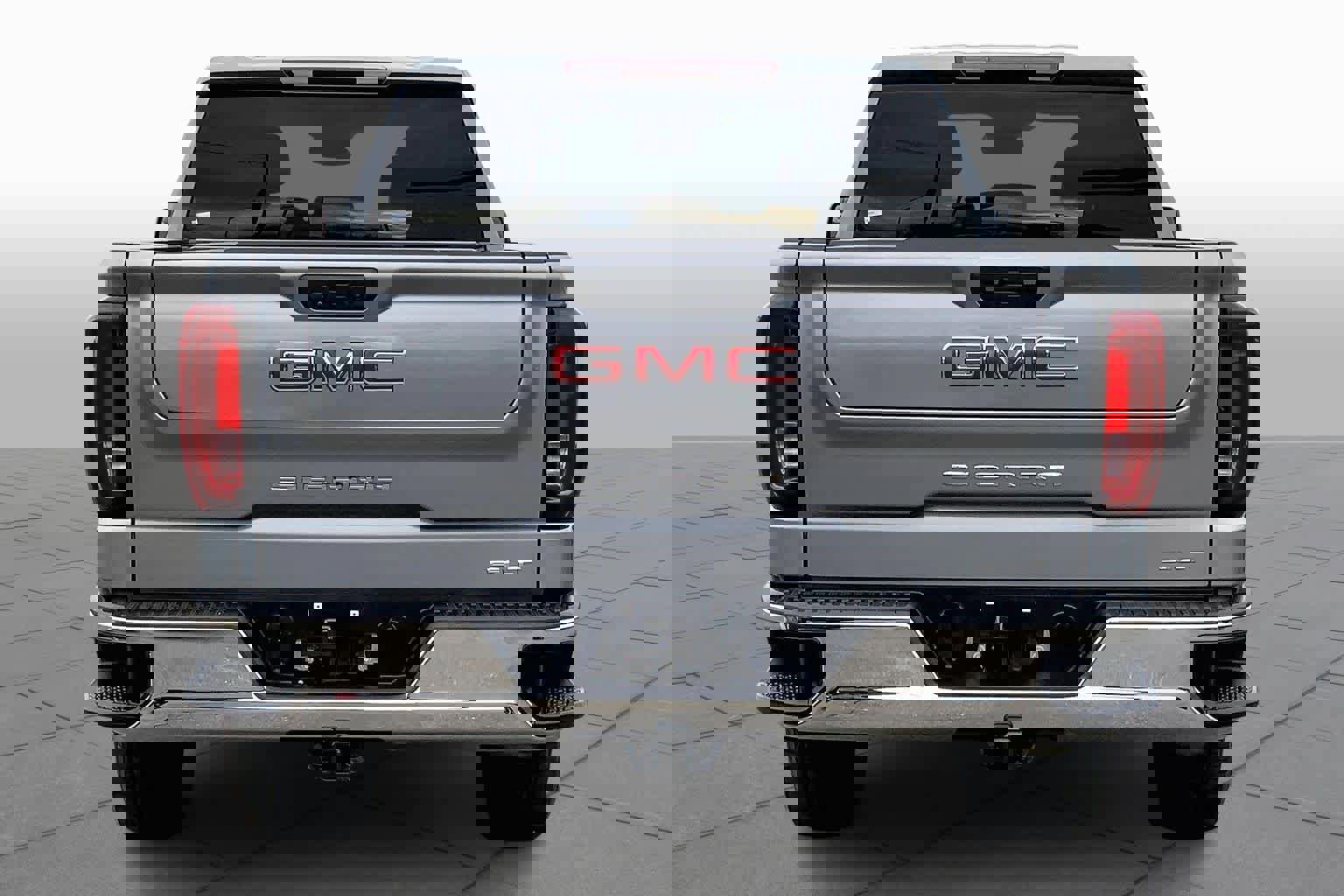 Used 2023 GMC Sierra 1500 SLT w/ SLT Premium Package AWD/4WD image 5