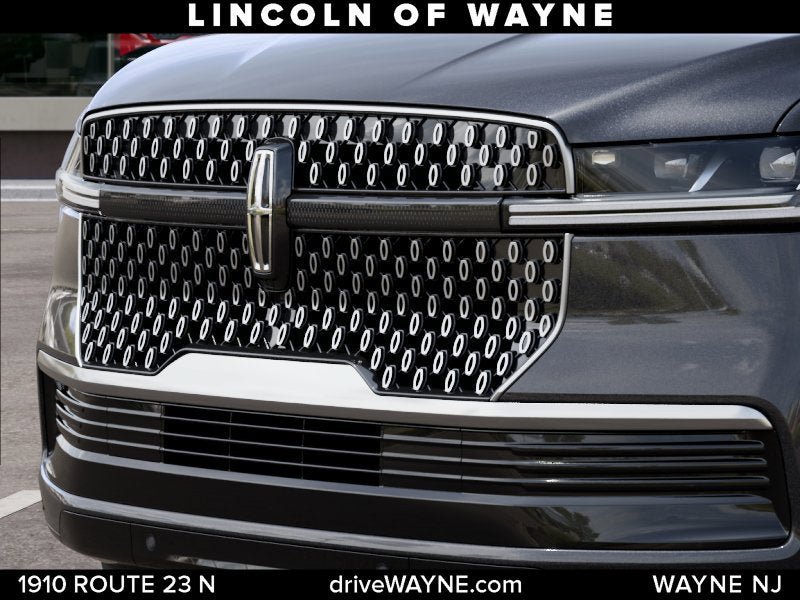 New 2027 Lincoln Navigator Reserve AWD/4WD image 18