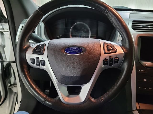 Used 2015 Ford Explorer XLT w/ Equipment Group 201A image 30