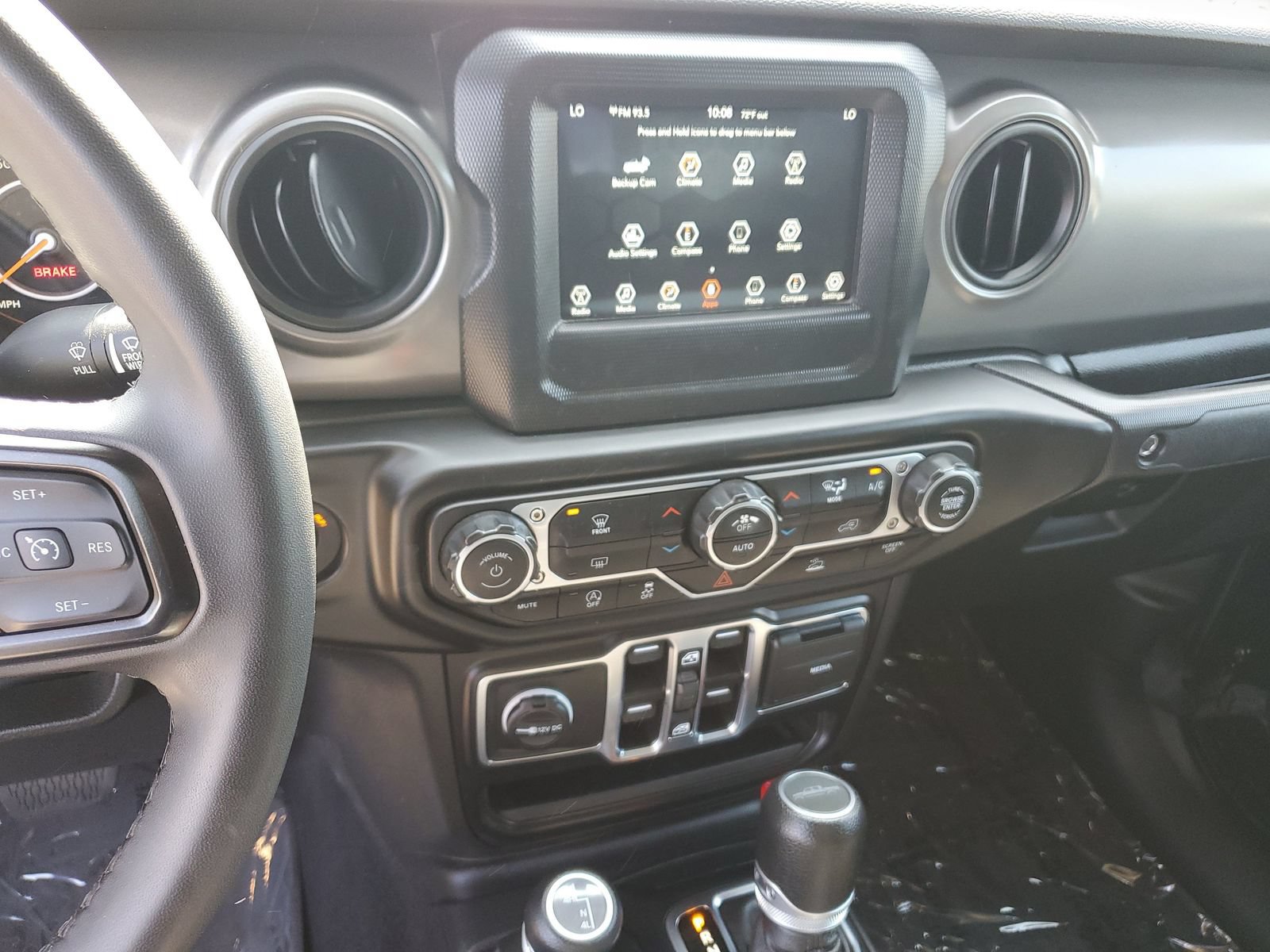 Used 2023 Jeep Gladiator Sport AWD/4WD image 22