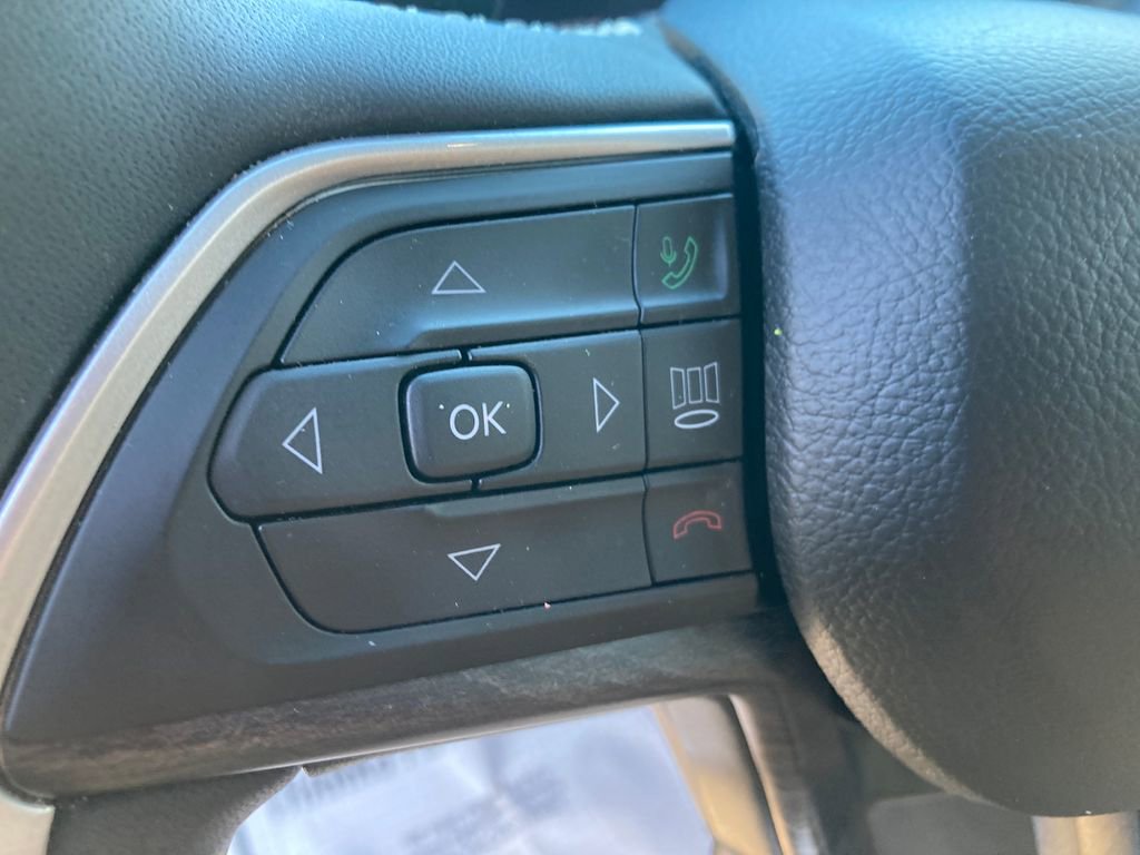 Used 2023 Jeep Grand Cherokee L Limited image 37