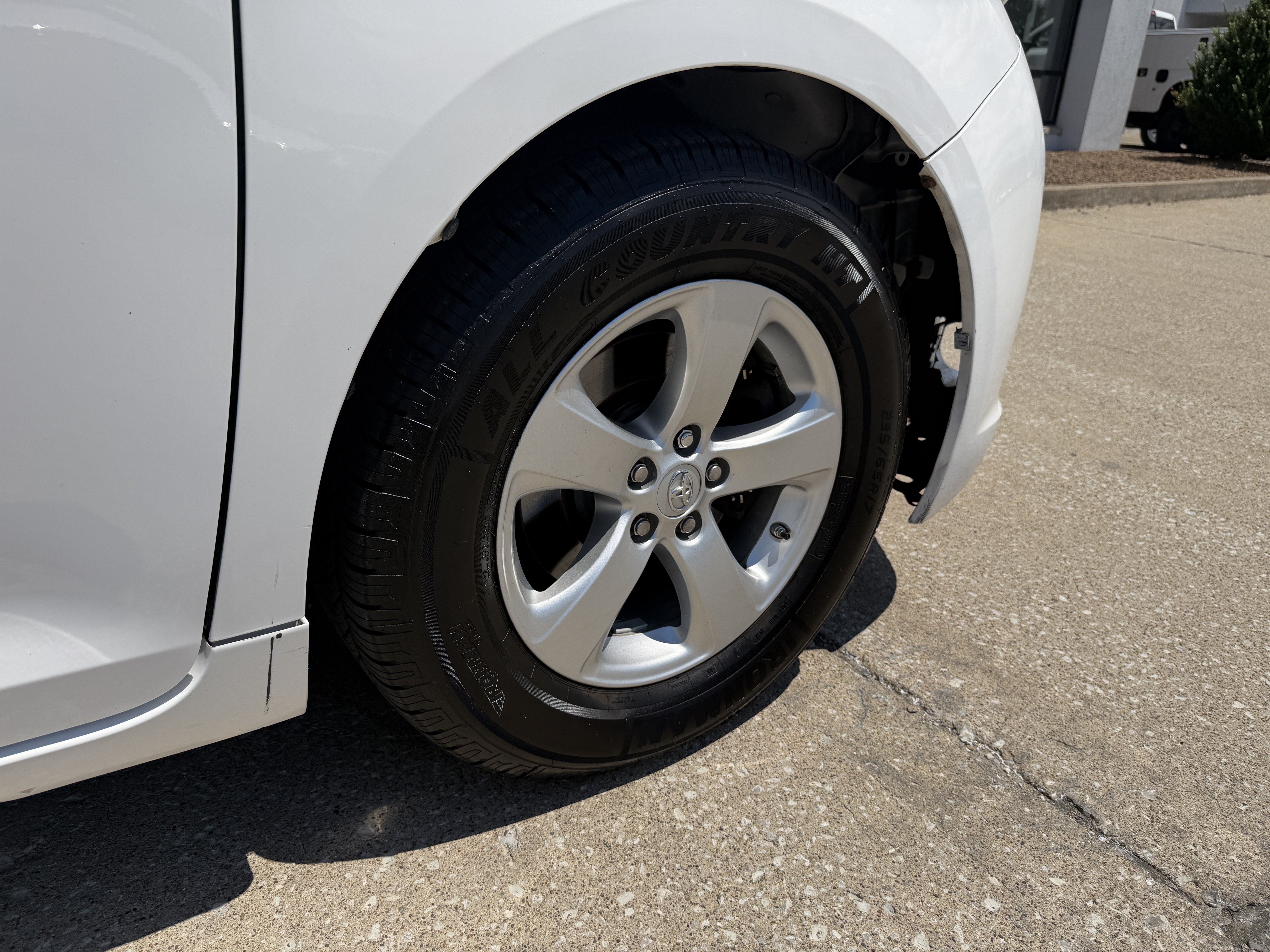 Used 2017 Toyota Sienna L FWD image 19